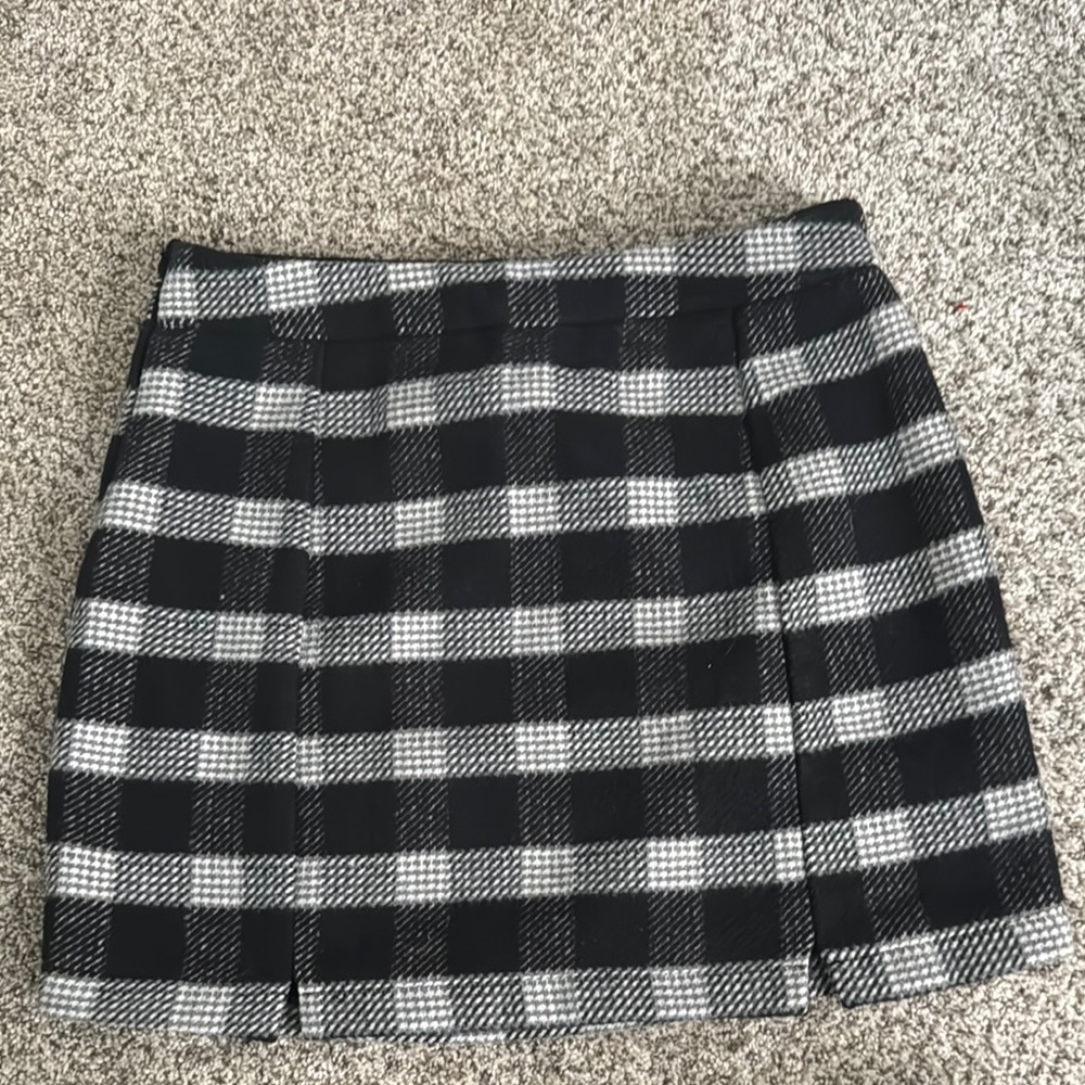 Dry Goods Black and White Mini A-line Skirt